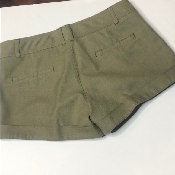 Free People army green safari short. Size 10 - Picture 4 of 8